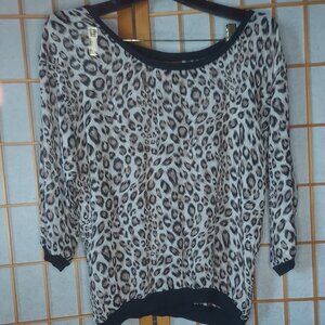 Sheer Cheetah print Business Casual Top (M)